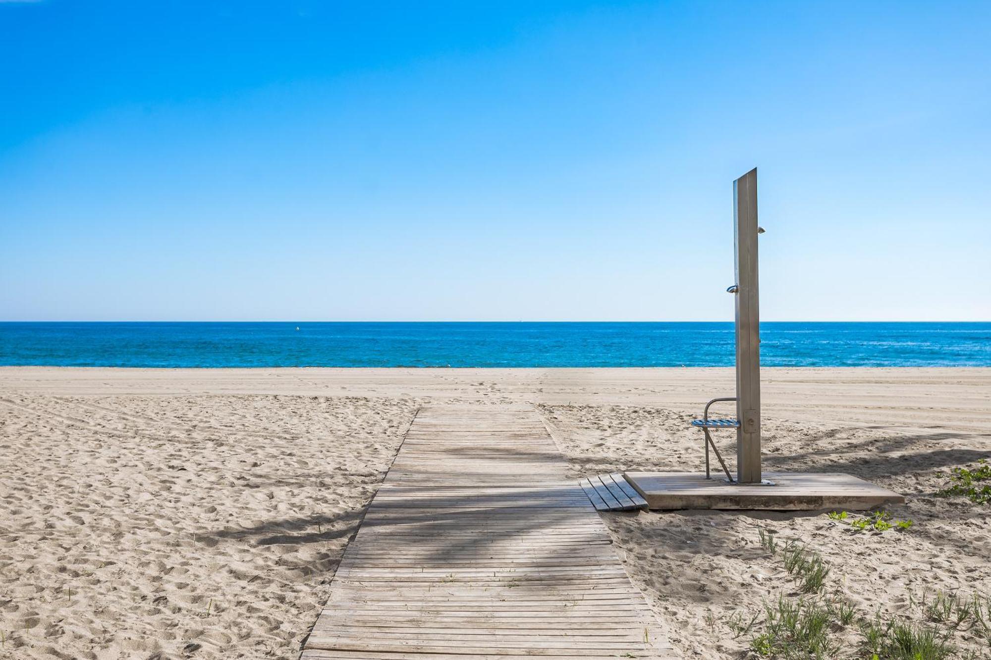 New Renovated Front Line Playa Rocio Puerto Banus