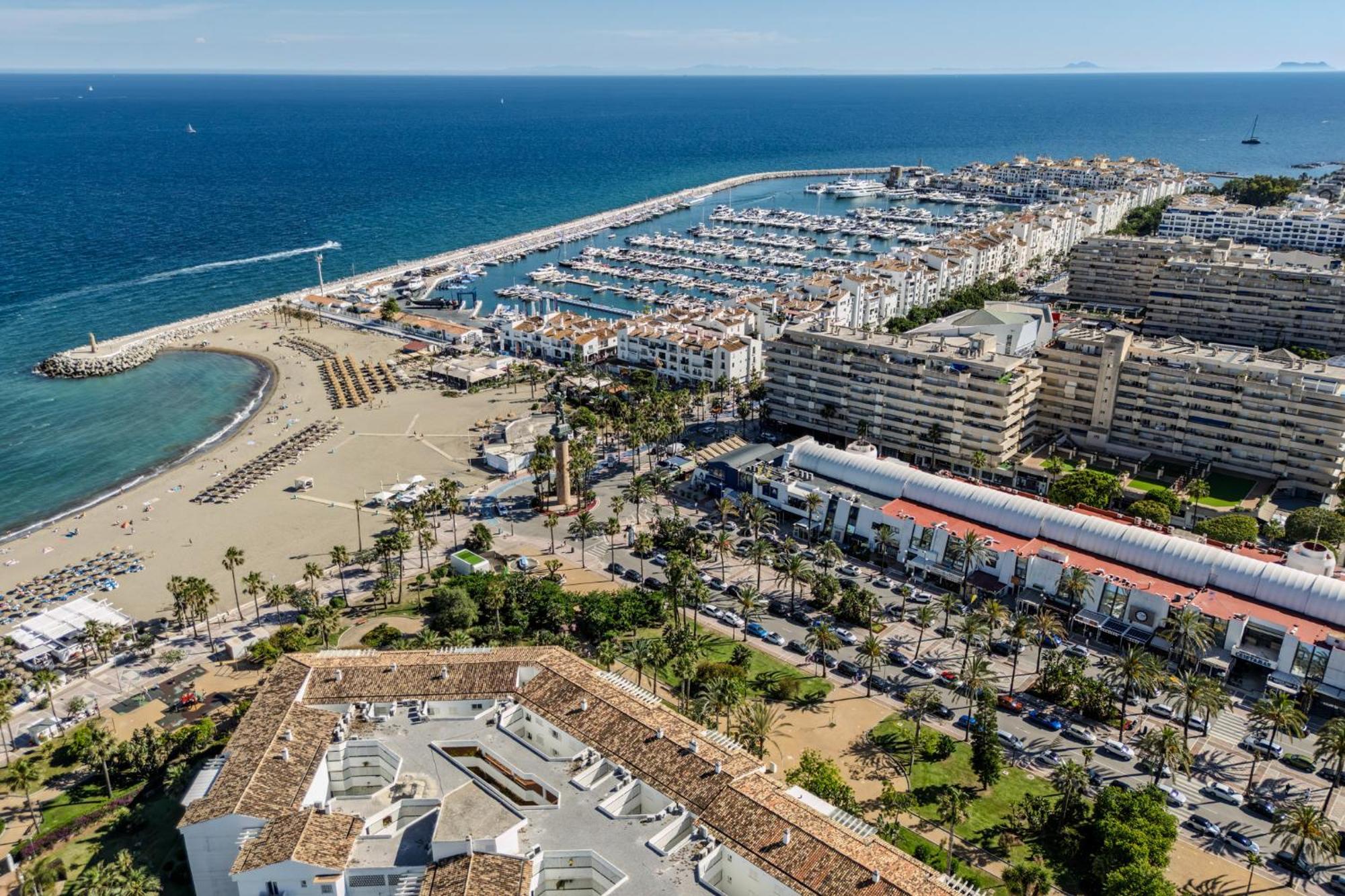 New Renovated Front Line Playa Rocio Puerto Banus Appartamento *
