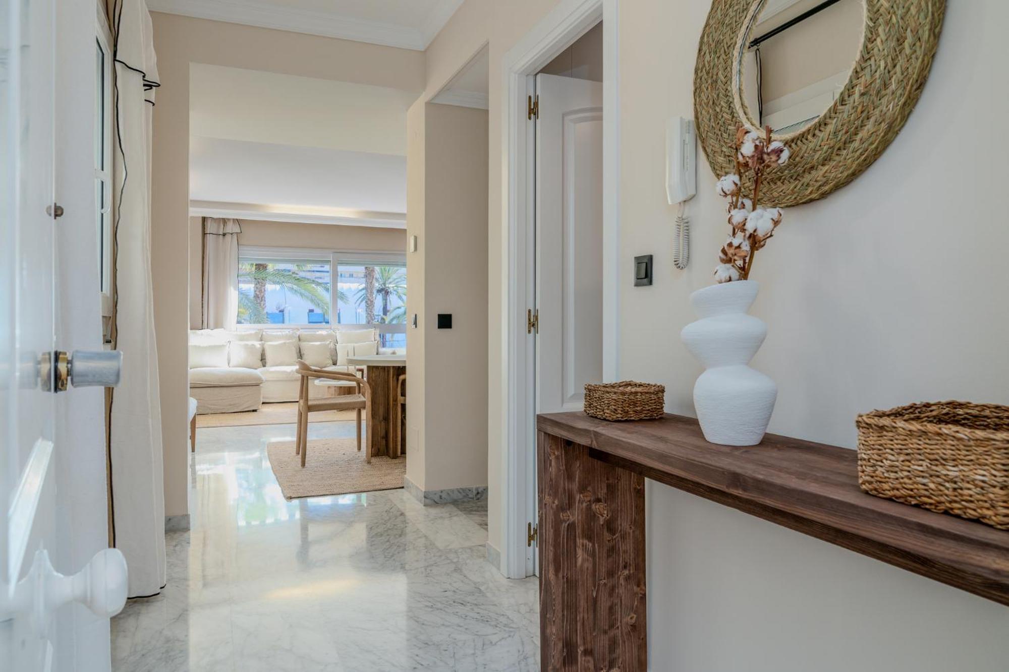 New Renovated Front Line Playa Rocio Puerto Banus Appartamento *