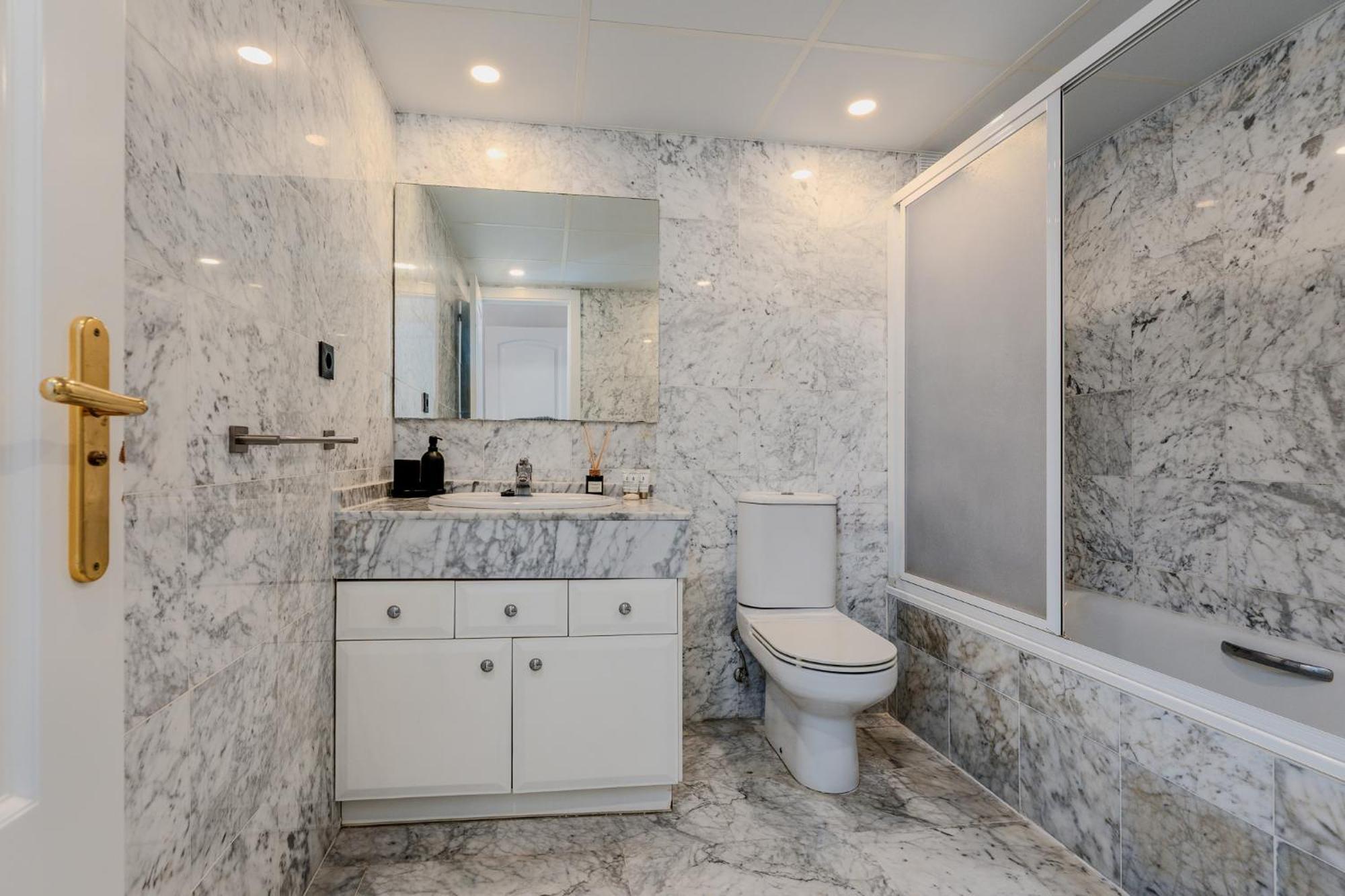 New Renovated Front Line Playa Rocio Puerto Banus * Marbella